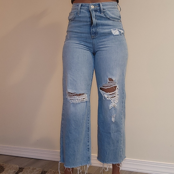 Wide Leg Super High-rise Crops Jeans - Picture 1 of 10
